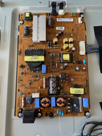 EAX64905701 (2.6) LG 42LA660S használt alkatrész