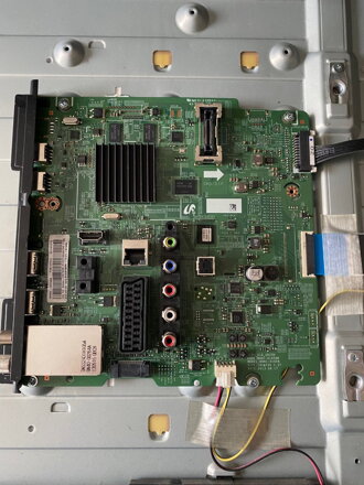 BN41-01958B Samsung UE40F5570SS használt alkatrész
