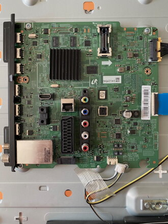 BN41-01958B Samsung UE46F6770SB használt alkatrész