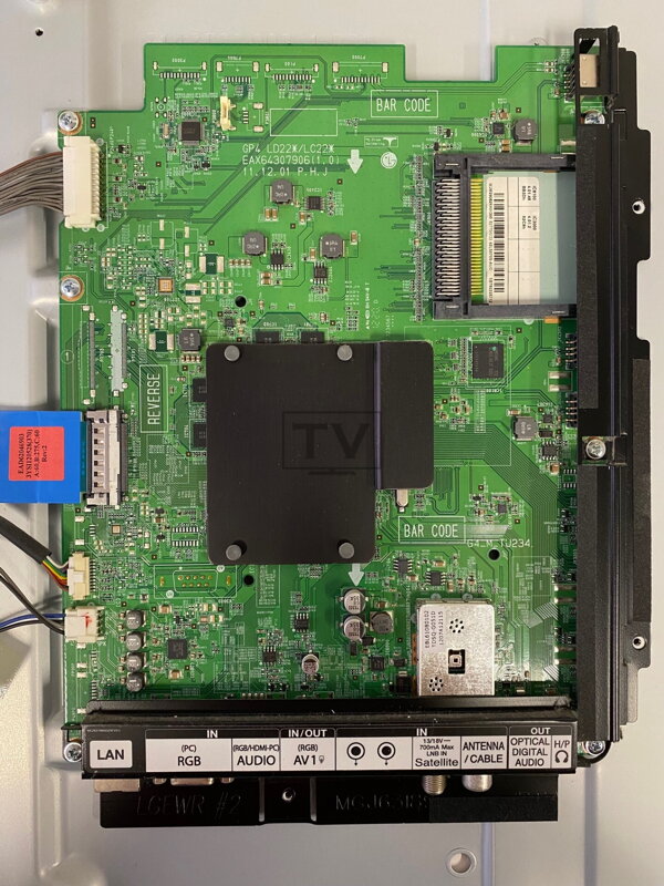 EAX64307906 (1.0) LG 42LS570S használt alkatrészek