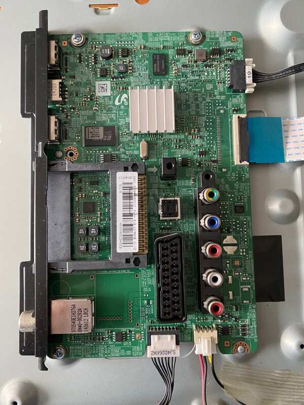 BN41-02098B Samsung UE32H5030AW használt alkatrészek BN41-02098B Samsung UE32H5030AW használt alkatrészek